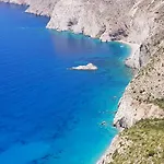 Alexia Ferentinou 아파트